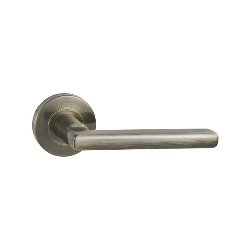 Manijas y palancas para puertas de acero inoxidable 912 AB